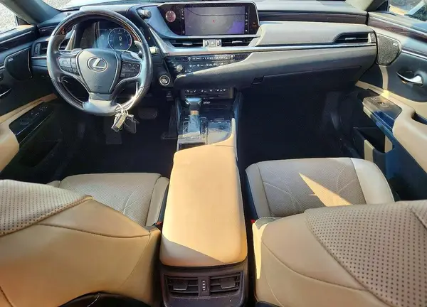 58AEZ1B13LU065613 2020 LEXUS ES - Image 8