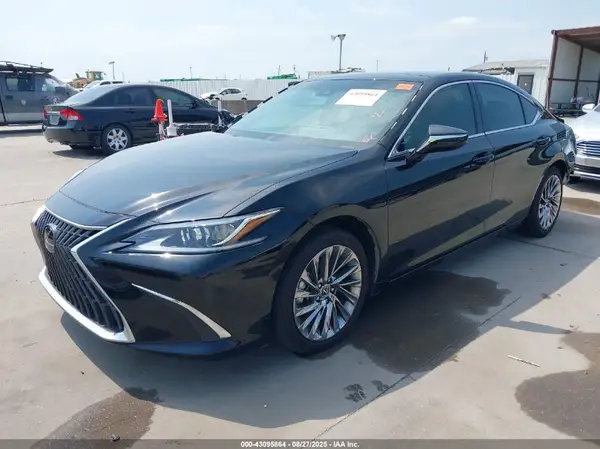 58AEZ1B13RU181886 2024 LEXUS ES - Image 2