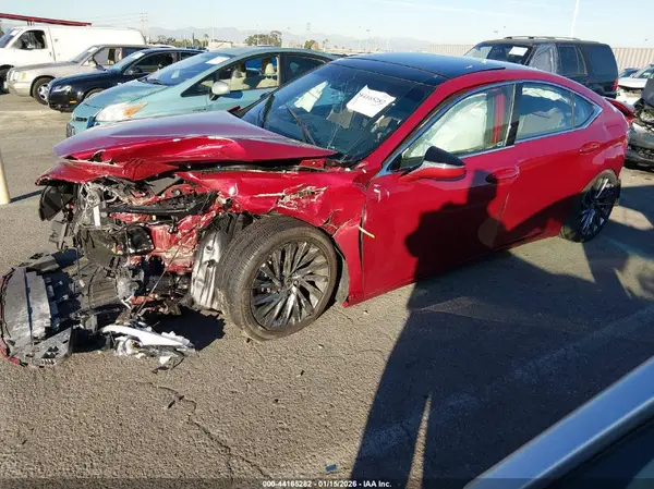 58AEZ1B13SU200359 2025 LEXUS ES - Image 2