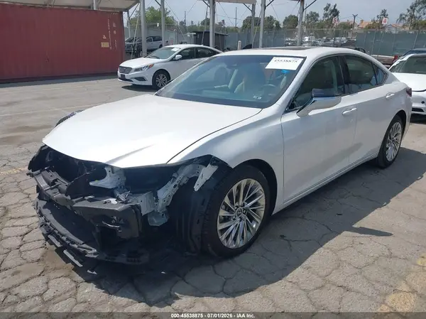 58AEZ1B14LU055544 2020 LEXUS ES - Image 2