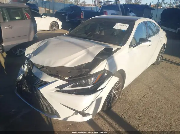 58AEZ1B14PU149025 2023 LEXUS ES - Image 2
