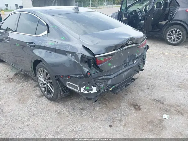 2024 LEXUS ES auction photo 6