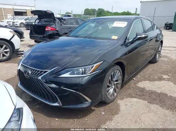 58AEZ1B14RU170380 2024 LEXUS ES - Image 2