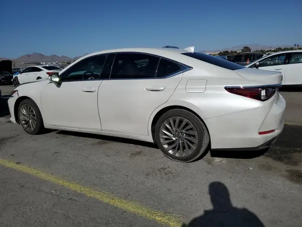 58AEZ1B15LU054659 2020 LEXUS ES - Image 2