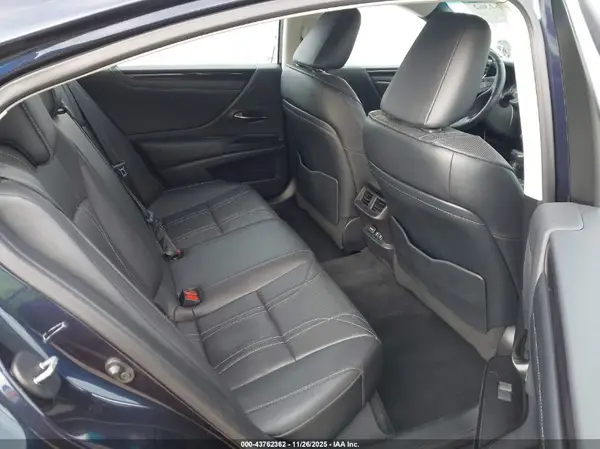 58AEZ1B15LU056914 2020 LEXUS ES - Image 8