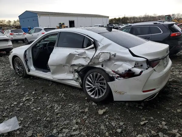58AEZ1B16RU163852 2024 LEXUS ES - Image 2