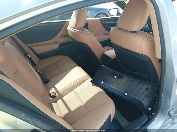 58AEZ1B17RU183771 2024 LEXUS ES - Image 8