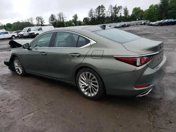 58AEZ1B18LU057684 2020 LEXUS ES - Image 2