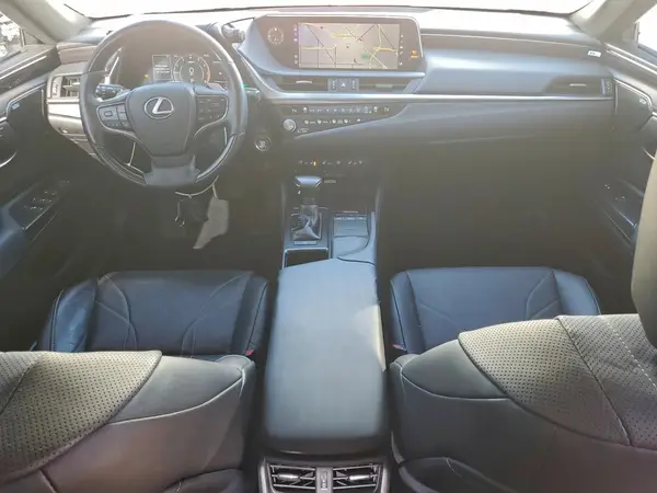 58AEZ1B18MU100793 2021 LEXUS ES - Image 8