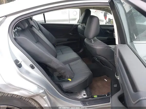 58AEZ1B18SU186524 2025 LEXUS ES - Image 8