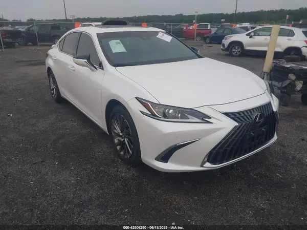 58AEZ1B18SU192999 2025 LEXUS ES - Image 1