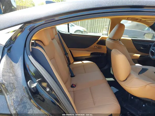 58AEZ1B18SU207632 2025 LEXUS ES - Image 8