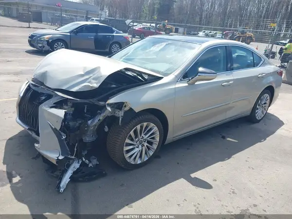 58AEZ1B19LU078706 2020 LEXUS ES - Image 2