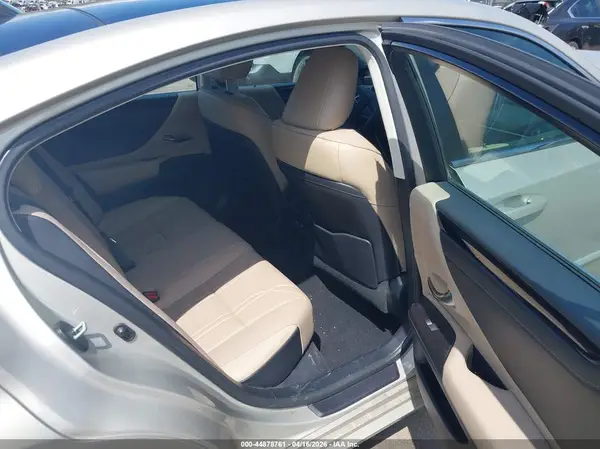 58AEZ1B19LU078706 2020 LEXUS ES - Image 8