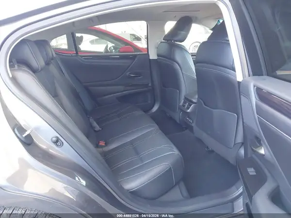 58AEZ1B1XLU052499 2020 LEXUS ES - Image 8