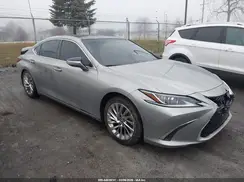58AEZ1B1XLU066032 2020 LEXUS ES