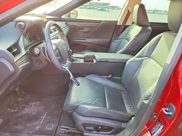 2020 LEXUS ES auction photo 7