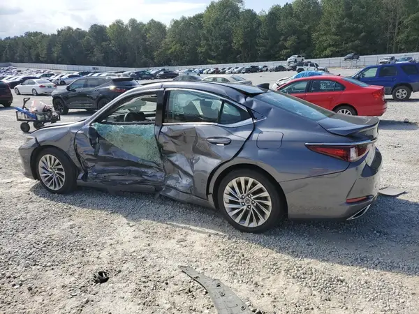 58AEZ1B1XLU071215 2020 LEXUS ES - Image 2