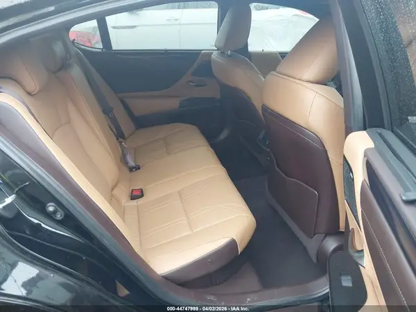 58AF21B10LU008259 2020 LEXUS ES - Image 8