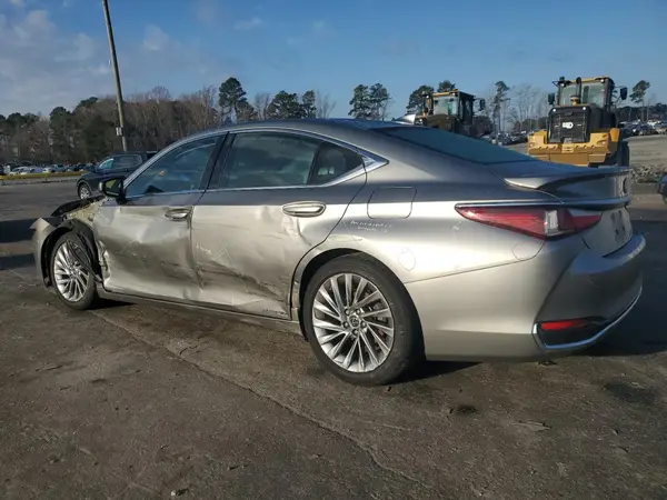 58AF21B16LU011442 2020 LEXUS ES - Image 2