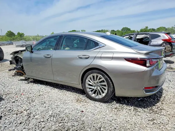 58AF21B18LU008509 2020 LEXUS ES - Image 2