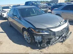 58AF21B19LU009247 2020 LEXUS ES