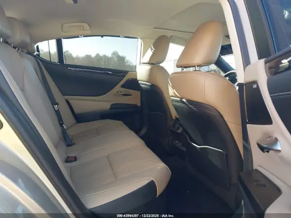 58AFA1C10MU004408 2021 LEXUS ES - Image 8