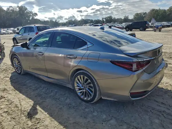 58AFA1C10MU010662 2021 LEXUS ES - Image 2