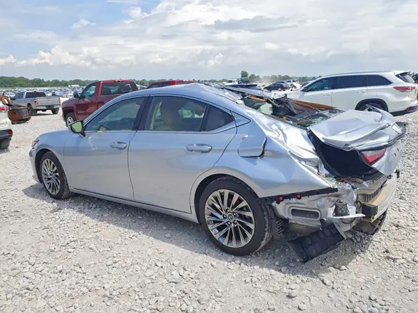 58AFA1C10SU073046 2025 LEXUS ES - Image 2