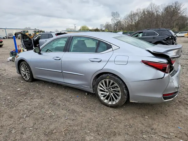 58AFA1C11NU017752 2022 LEXUS ES - Image 2