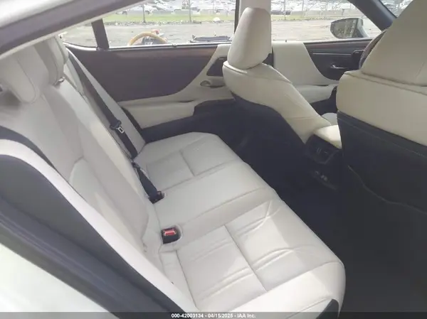 58AFA1C11RU045086 2024 LEXUS ES - Image 8