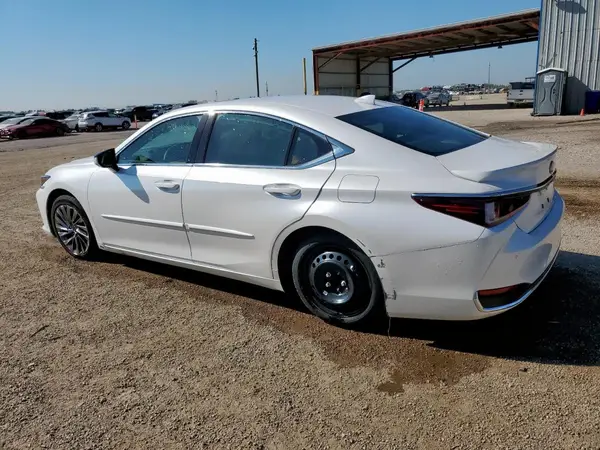 58AFA1C11SU063867 2025 LEXUS ES - Image 2