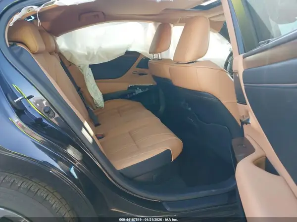 58AFA1C12RU051754 2024 LEXUS ES - Image 8