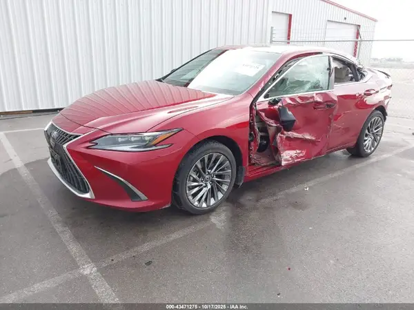 58AFA1C12SU062243 2025 LEXUS ES - Image 2
