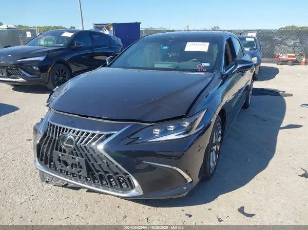 58AFA1C13RU041086 2024 LEXUS ES - Image 2