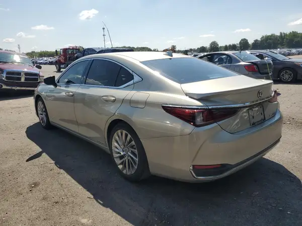 58AFA1C15MU002864 2021 LEXUS ES - Image 2