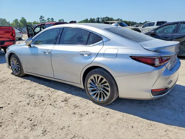 58AFA1C16SU066845 2025 LEXUS ES - Image 2