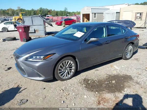 58AFA1C17MU005507 2021 LEXUS ES - Image 2