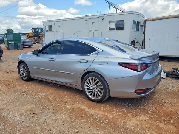 58AFA1C19NU013884 2022 LEXUS ES - Image 2