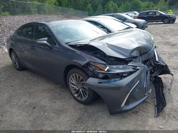 58AFA1C19SU062451 2025 LEXUS ES - Image 1