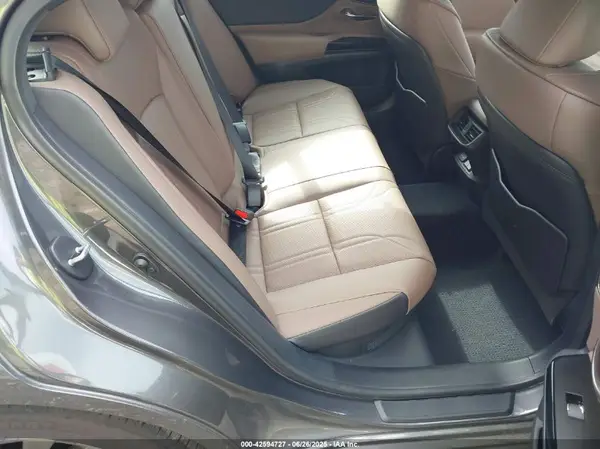 58AFA1C19SU062451 2025 LEXUS ES - Image 8