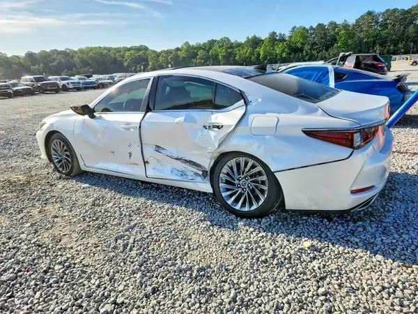 58AFZ1B12SU214905 2025 LEXUS ES - Image 2