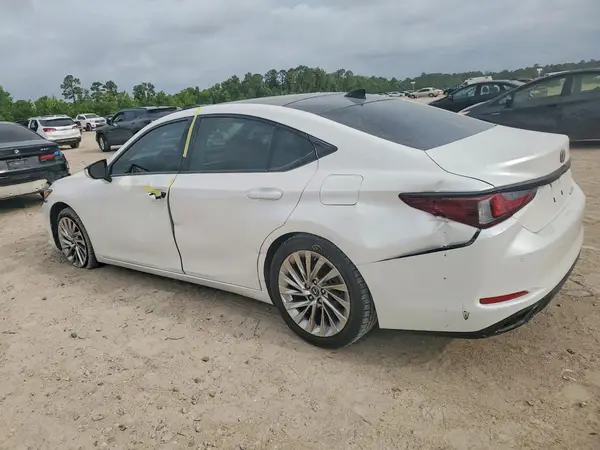 58AFZ1B13LU077362 2020 LEXUS ES - Image 2