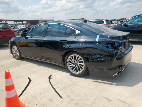 58AFZ1B13NU126286 2022 LEXUS ES - Image 2