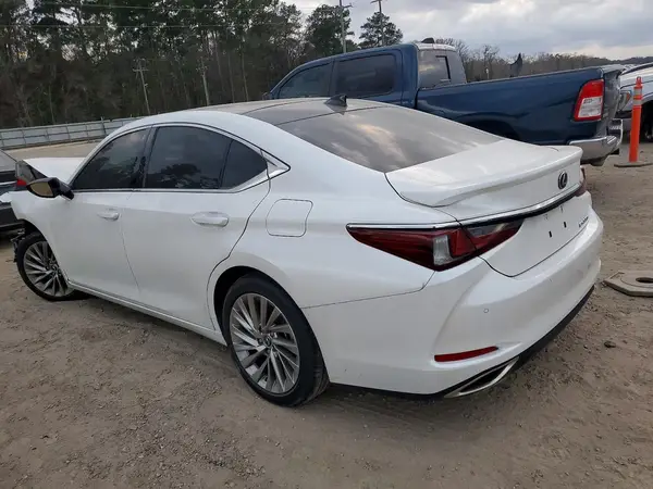 58AFZ1B14NU138043 2022 LEXUS ES - Image 2