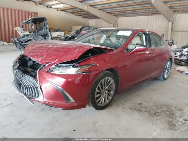 58AFZ1B15MU084864 2021 LEXUS ES - Image 2
