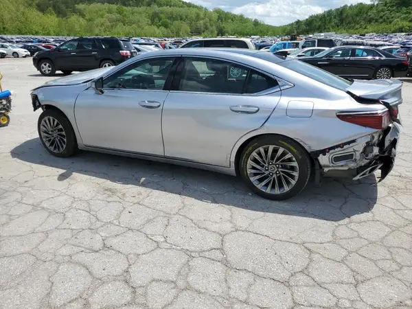 58AFZ1B15SU189935 2025 LEXUS ES - Image 2