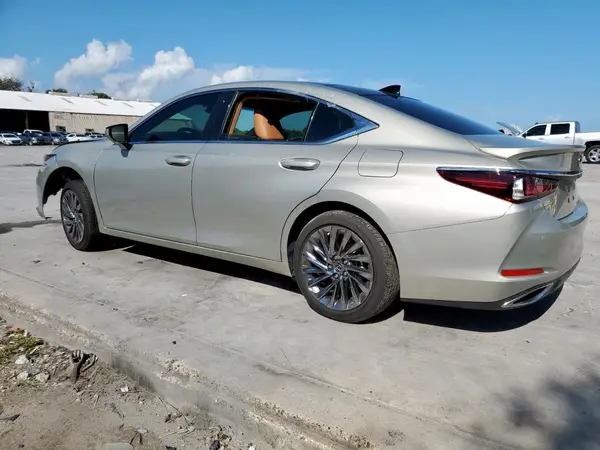 58AFZ1B15SU201114 2025 LEXUS ES - Image 2