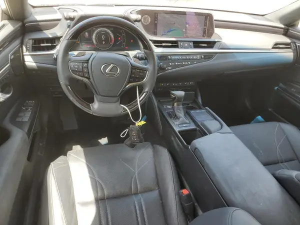 58AFZ1B17LU073704 2020 LEXUS ES - Image 8