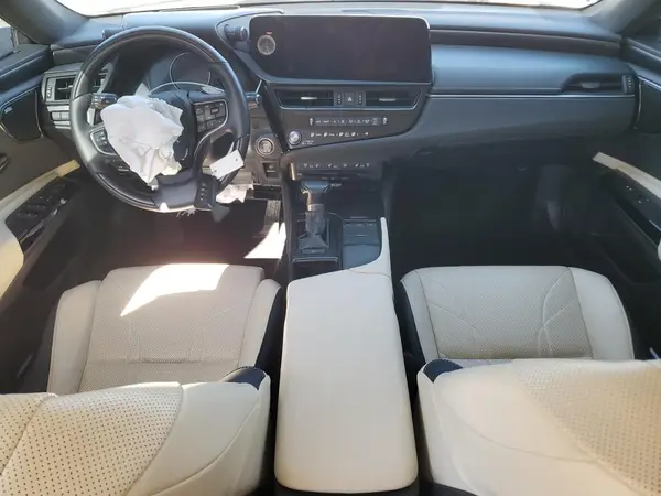 58AFZ1B17NU121978 2022 LEXUS ES - Image 8